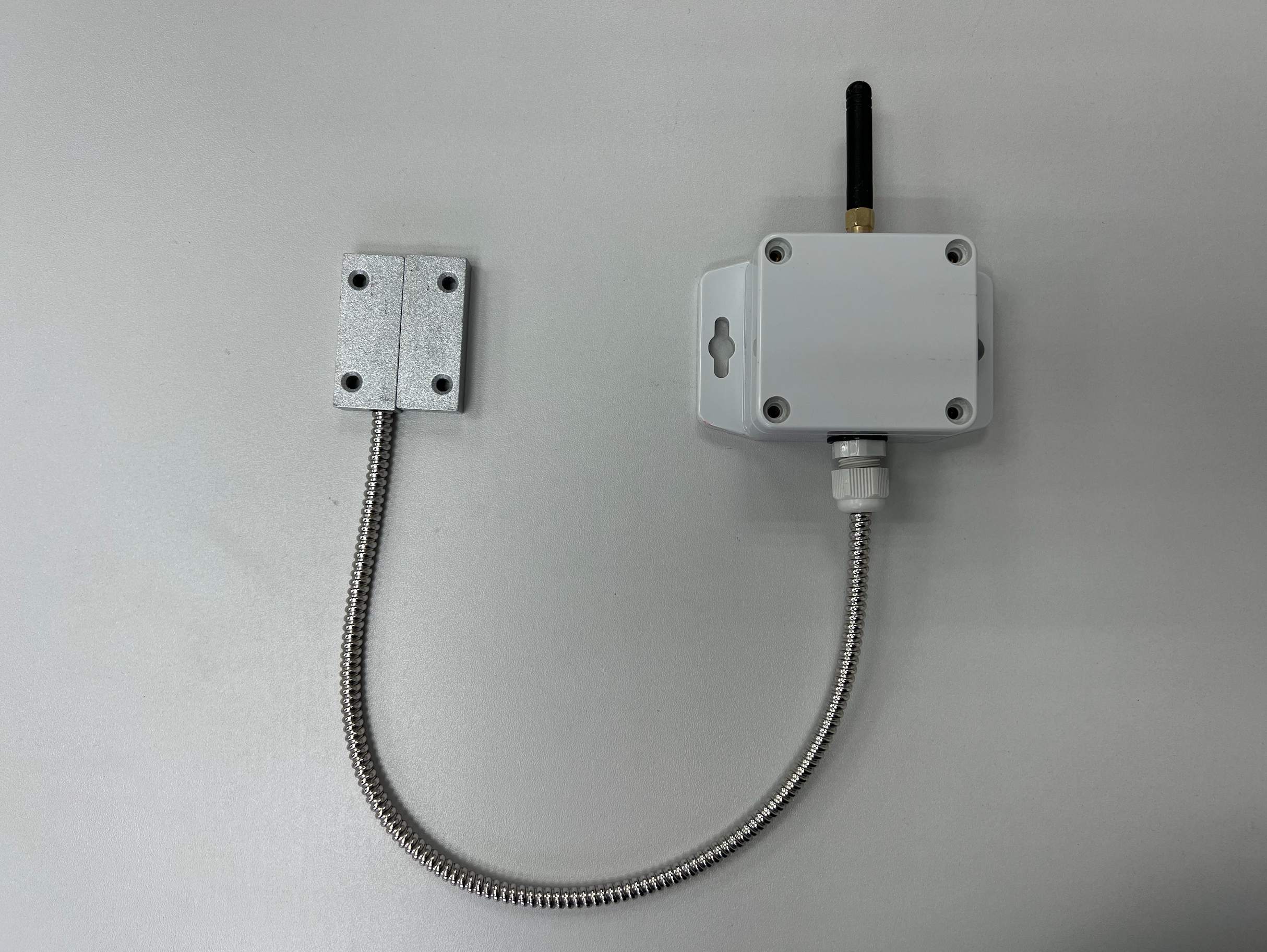 金屬門磁感應器連接無線傳送器